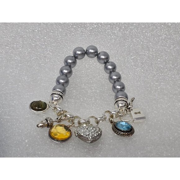Avon PC Presidents Club Recognition Charm Bracelet Beads & Charms Female - Picture 2 of 2
